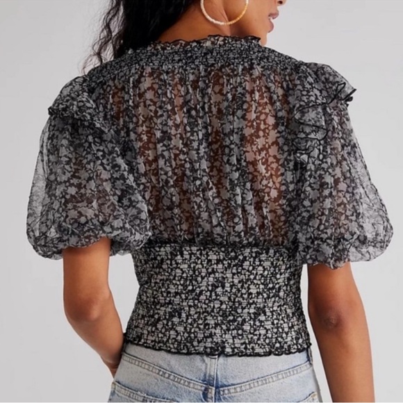 Free People Bohemian Floral Blouse Like New! - Picture 4 of 10